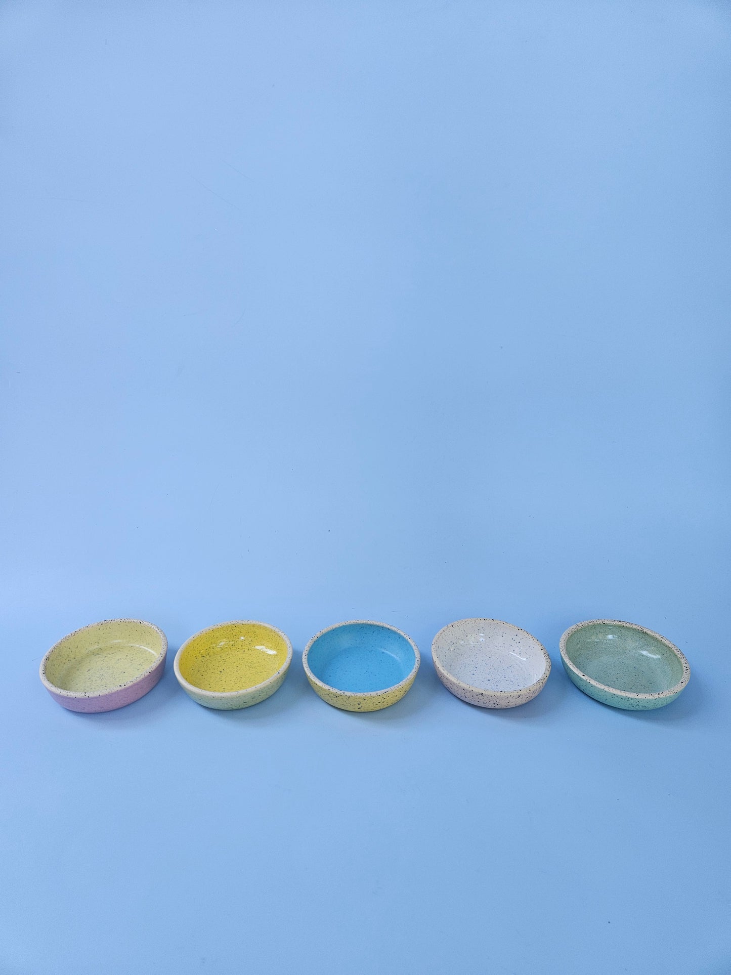 Round Dish (Small, Two-Toned)