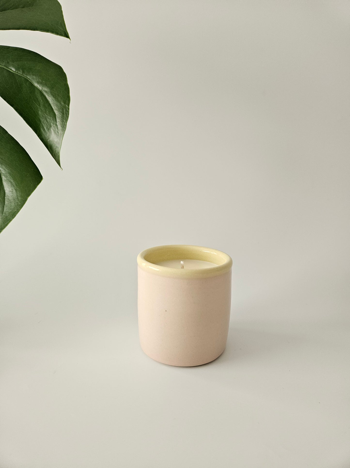 Soy Candle In Rimmed Cup