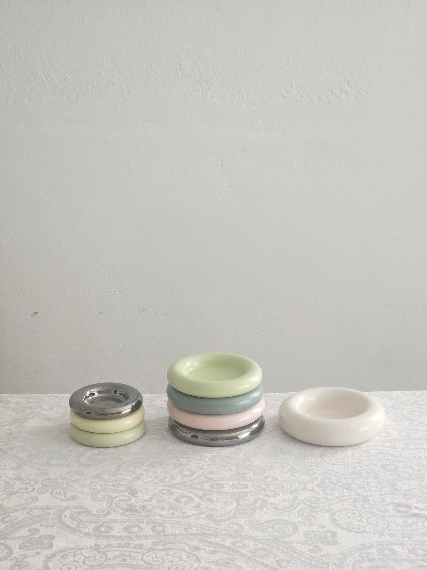 Donut Dish - Case of 4